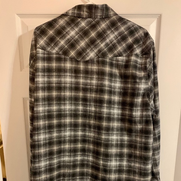 Patagonia casual button down - Picture 2 of 3